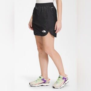 North Face Black Hydrenaline Women's 200 TNF Skirt Size Large NEW WITH TAGS